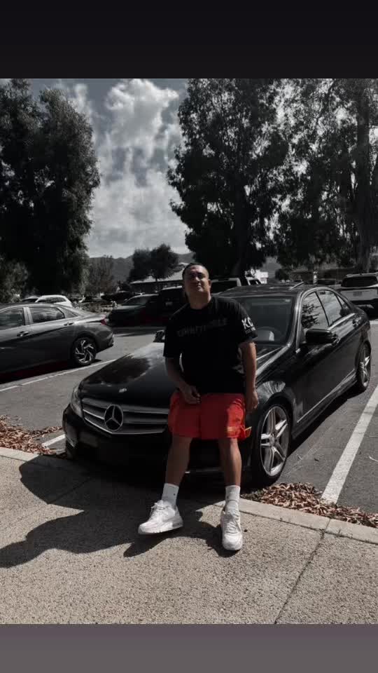 @Juan_cuts2552