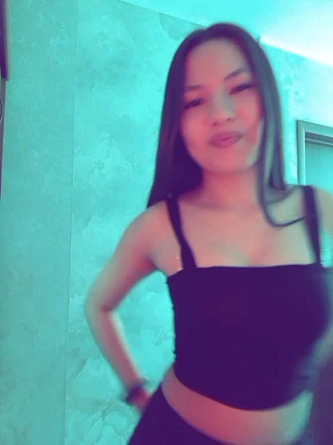 @юля