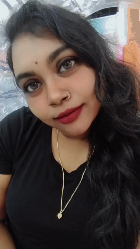 @Nandhini 👑❤️