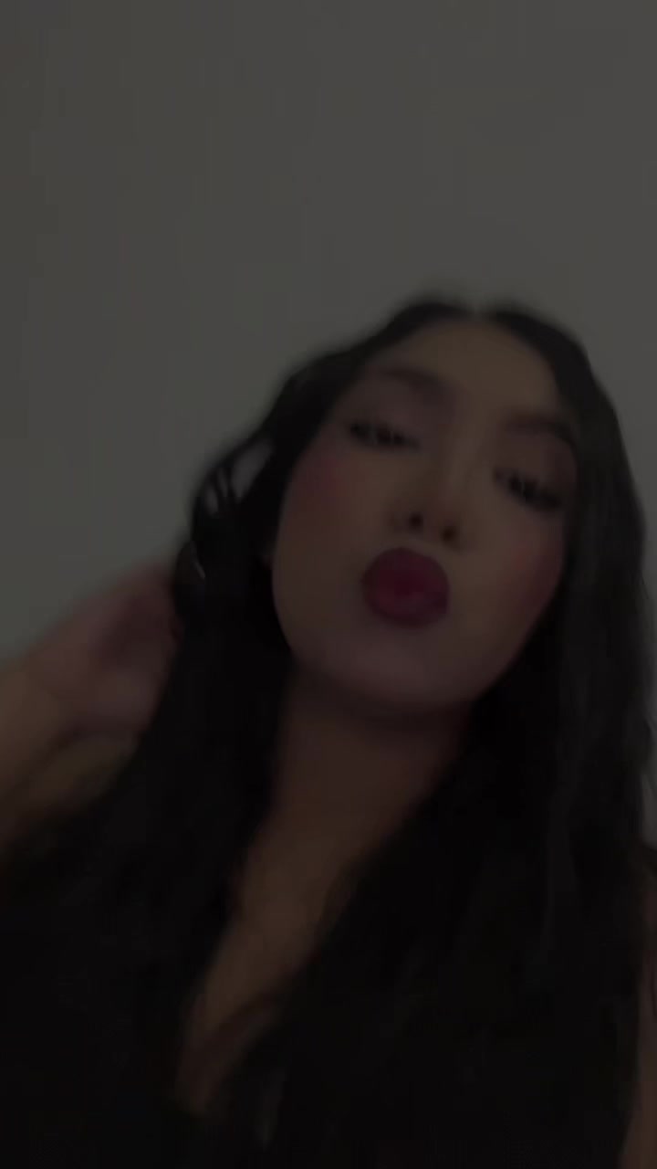 @𝓥𝓪𝓵𝓮𝓻𝔂🕷️