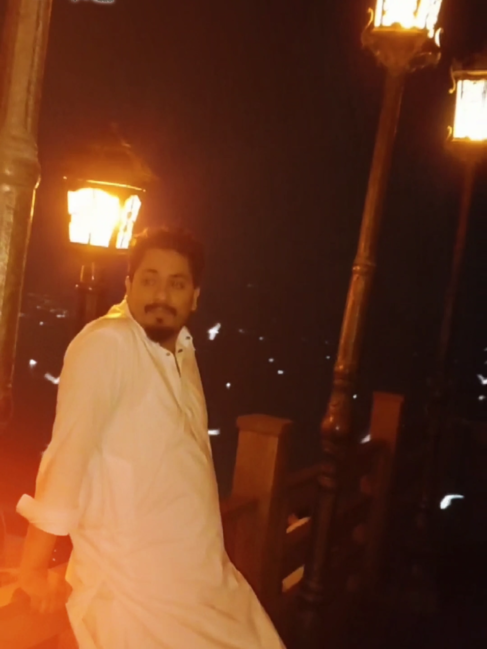 @ذیشان مالک