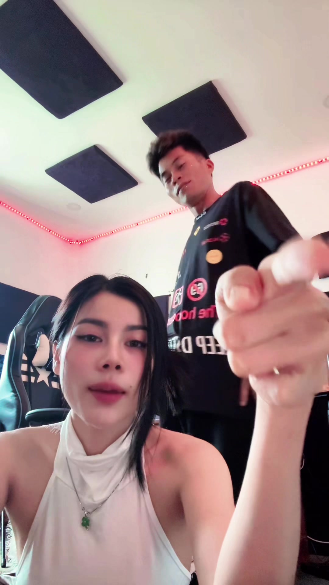 @ផេកឈ្មោះ👉🏻: ងីម រ៉ាណេ