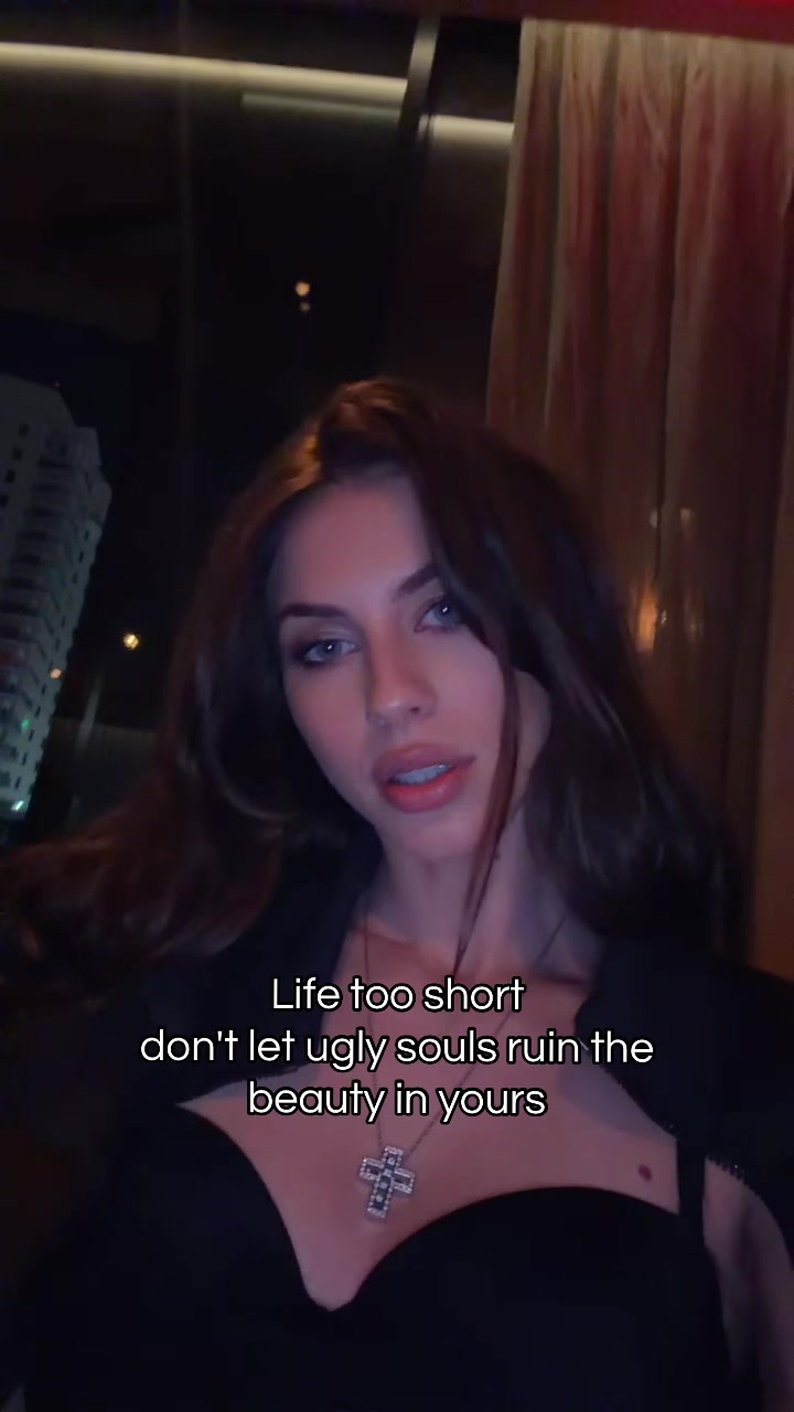 @Golden barbie