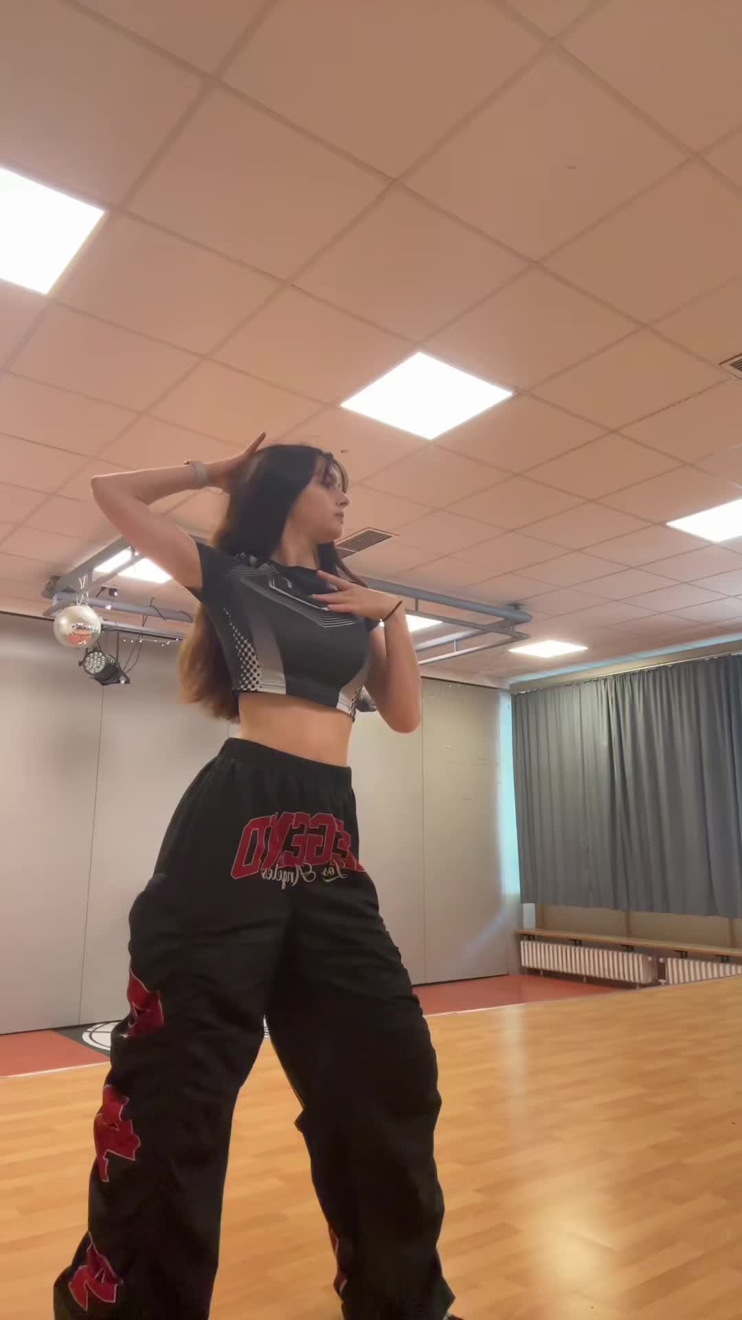 @hello_kicki