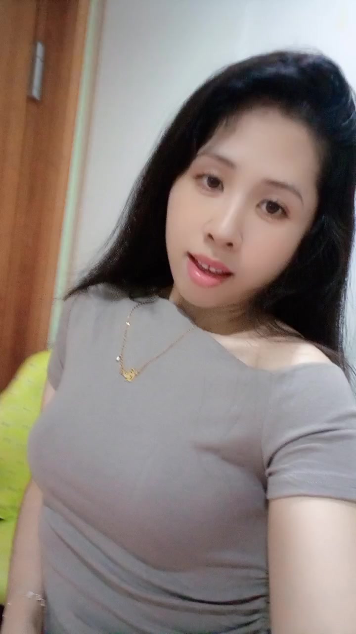 @ELLY