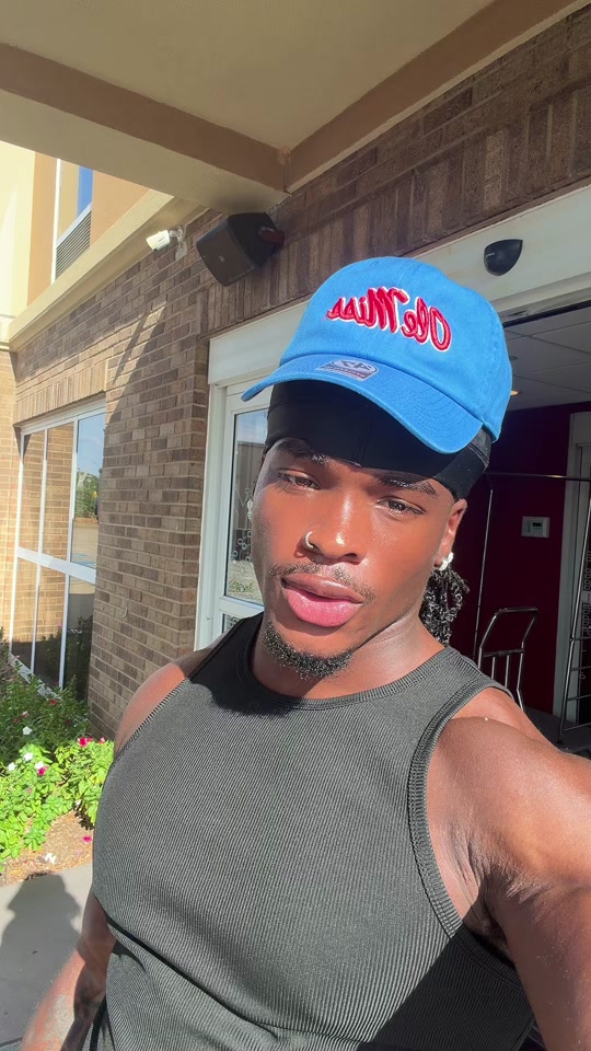 @FamousBoyD