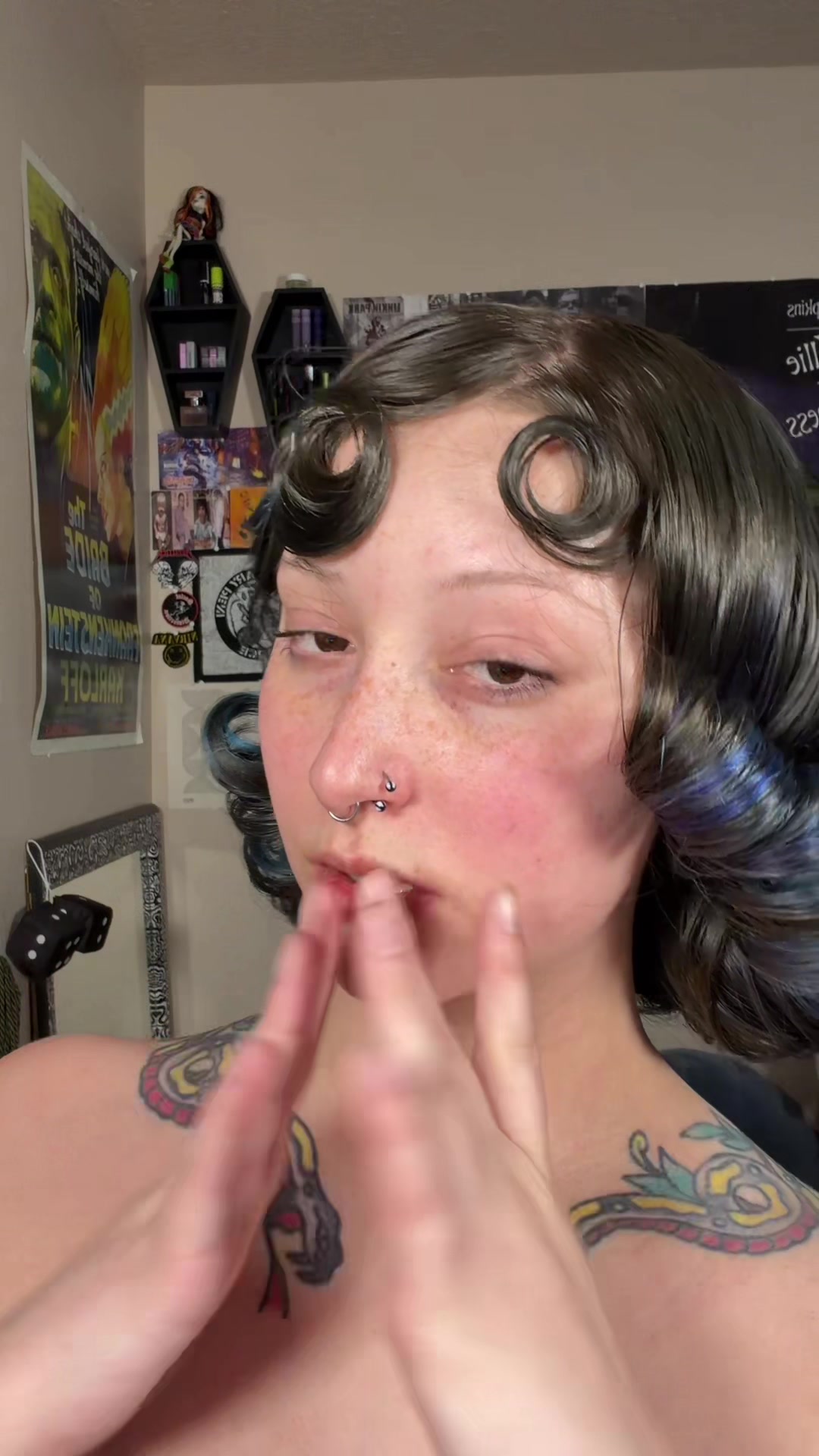 @vividly_lily