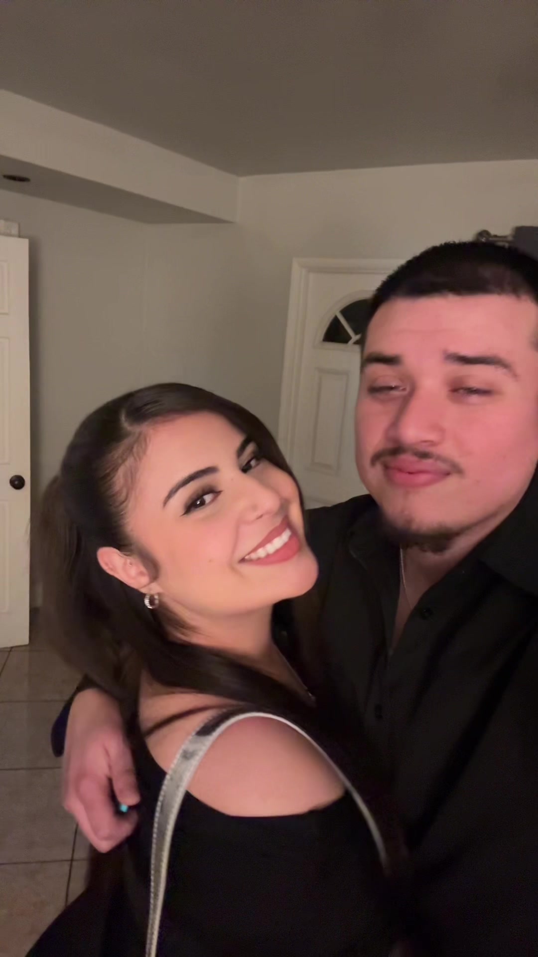 @x1m3na