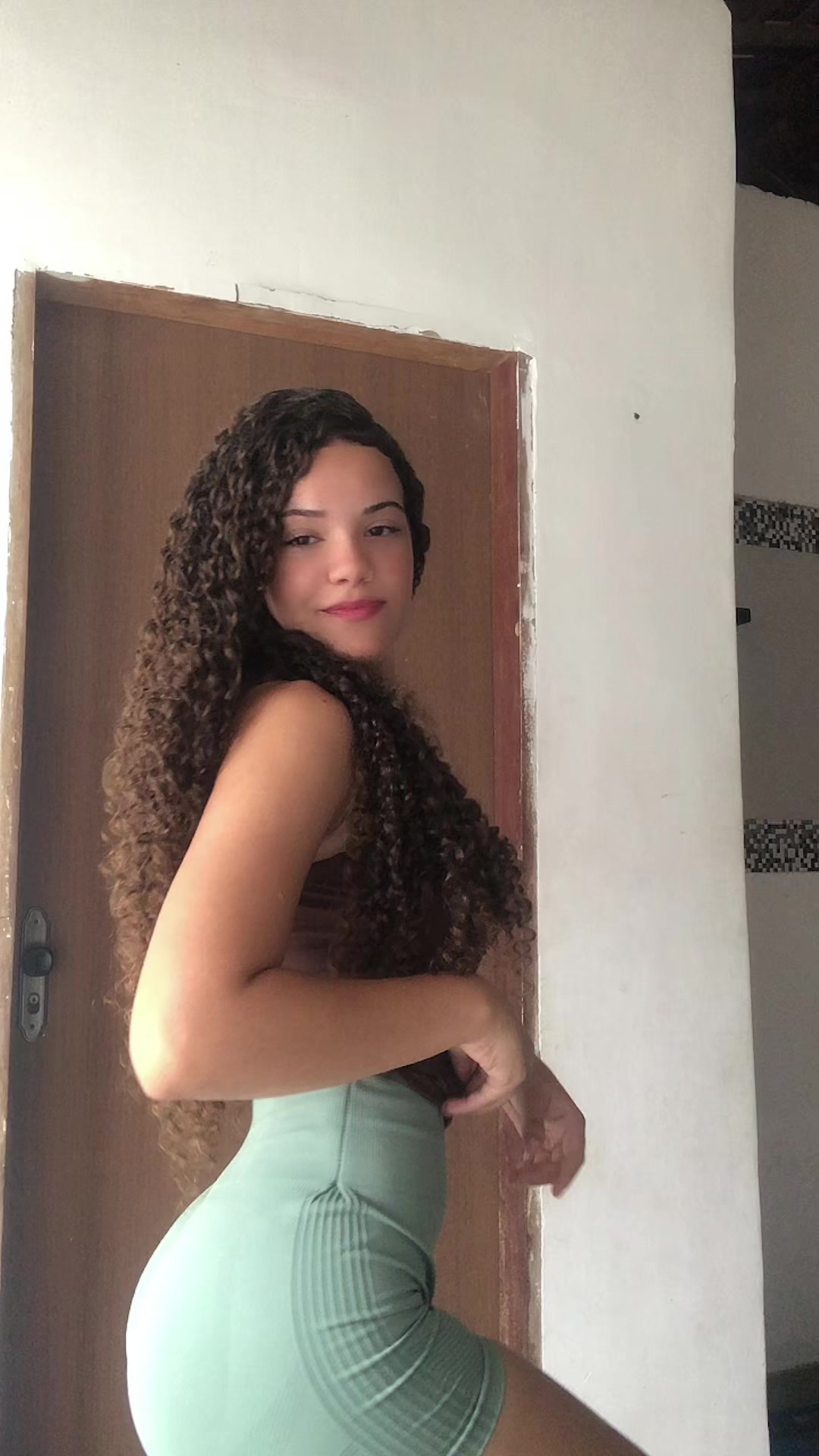@thaynalais48