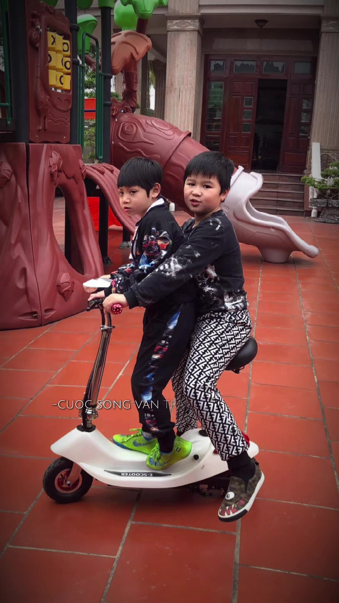 @Vượng Khổng