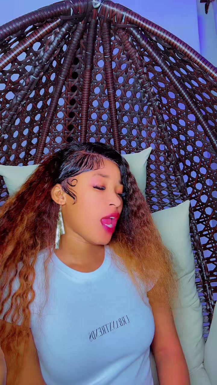 @👑ᵟᵁᴱᴱᴺ𝓢𝓱𝓲𝓵𝓪 𝓚𝓮𝓵𝓵𝔂