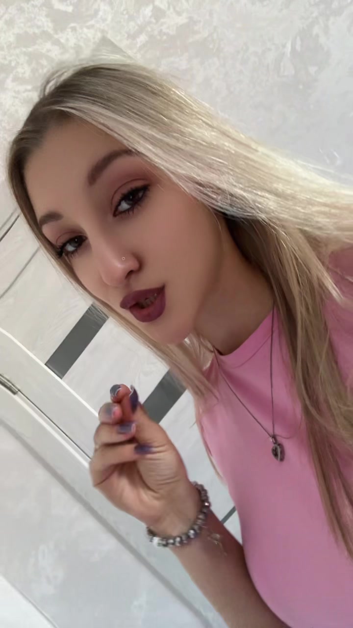 @Angel🫀