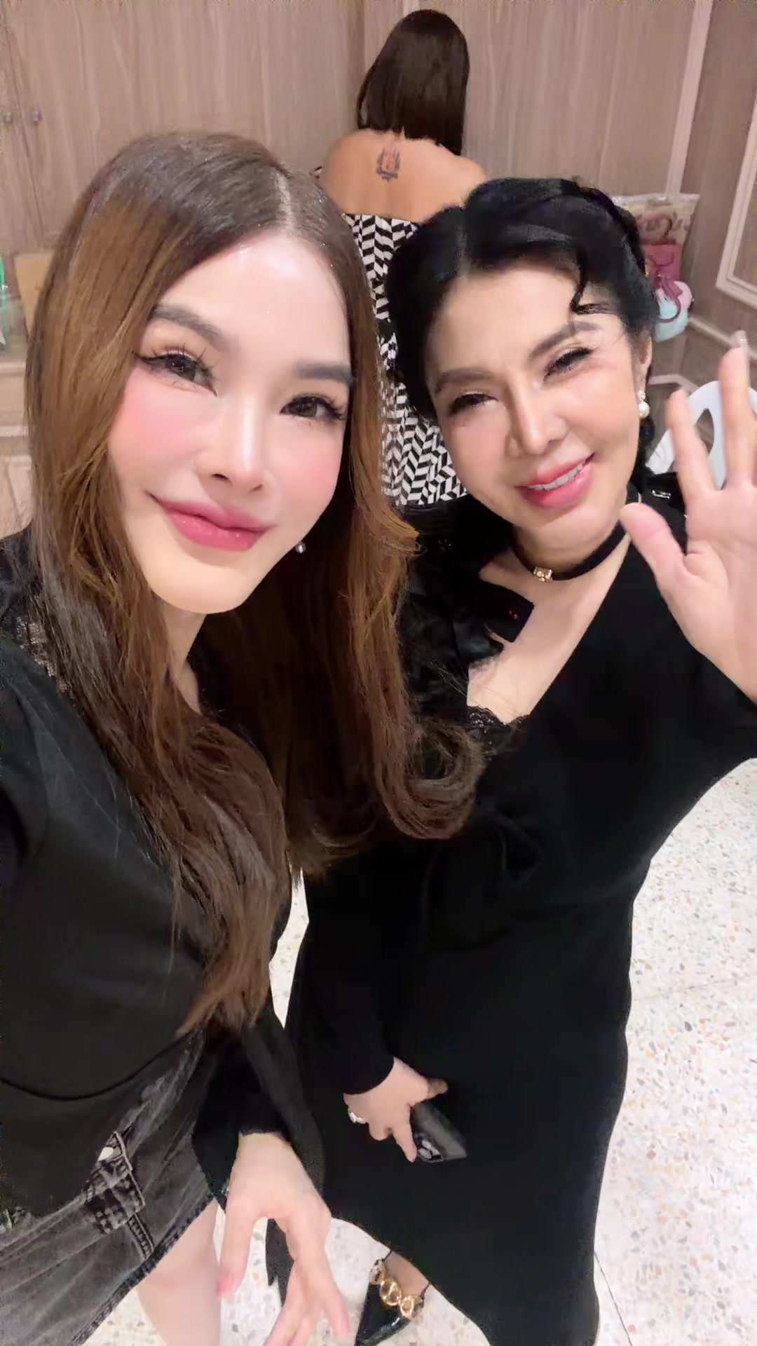 @pinkpinkrapat