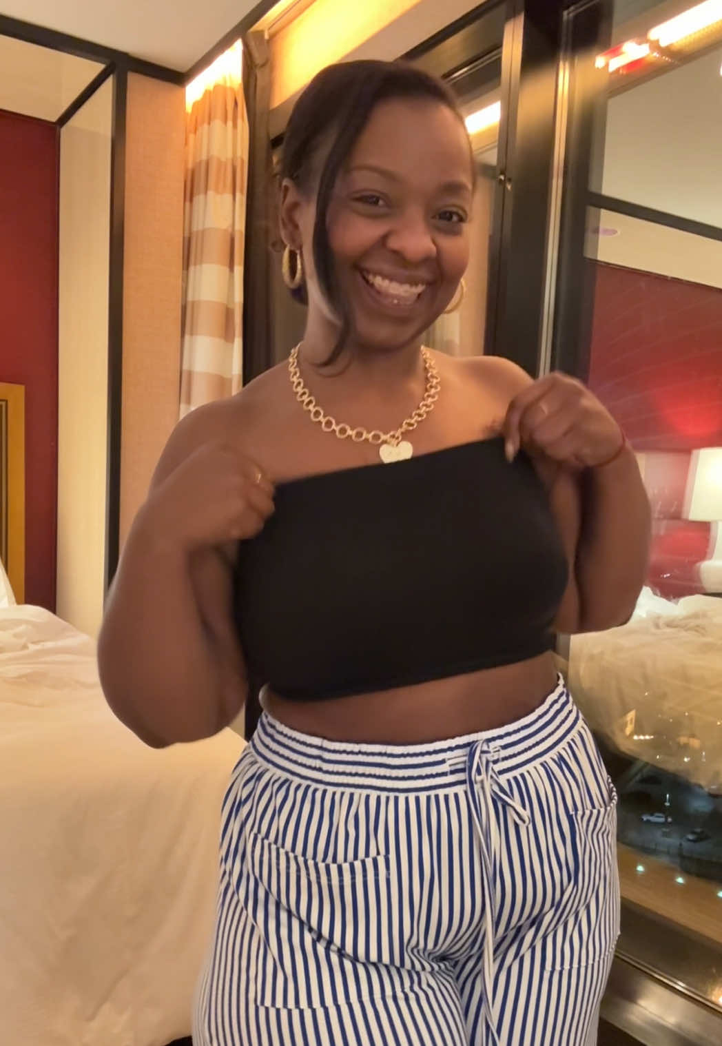 @Ashlei | Curvy Fashion Mama