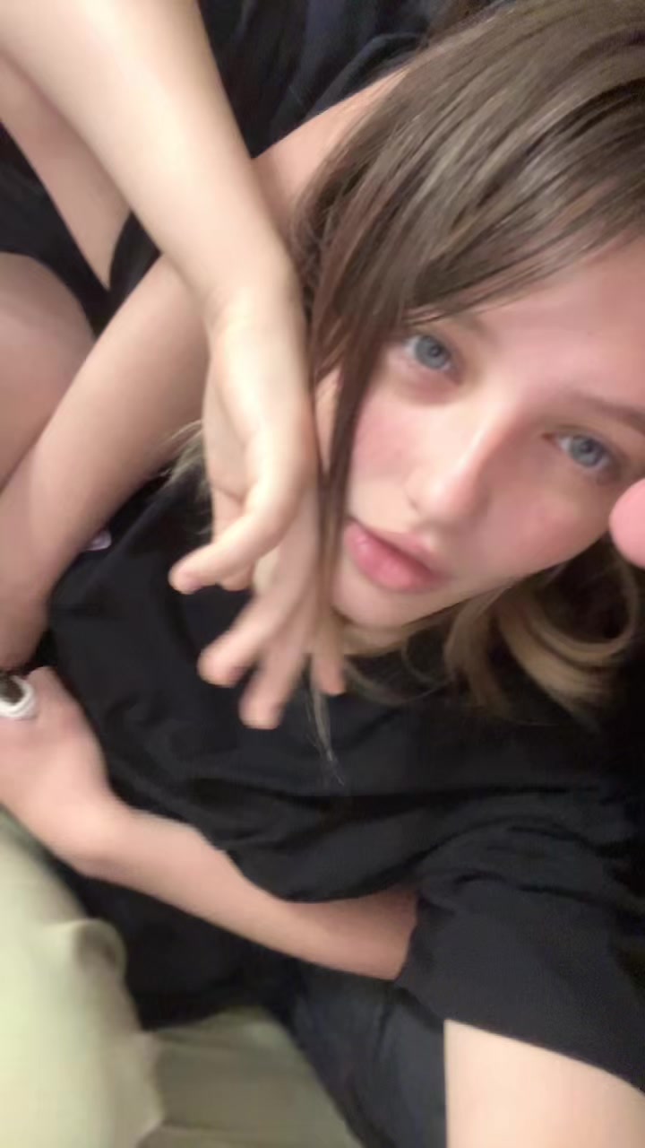 @алиня оу