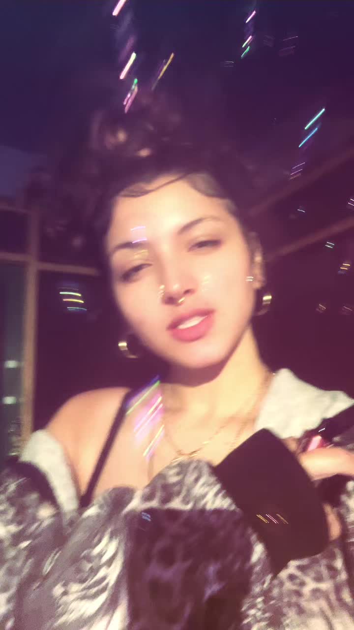 @️