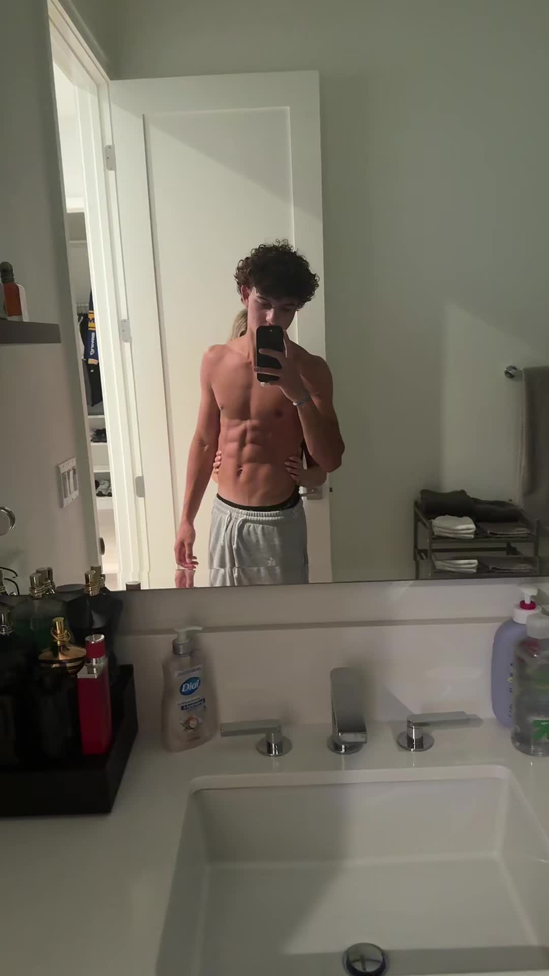 @jgym