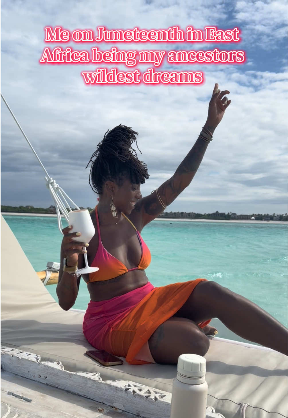 @Monique | World Traveler