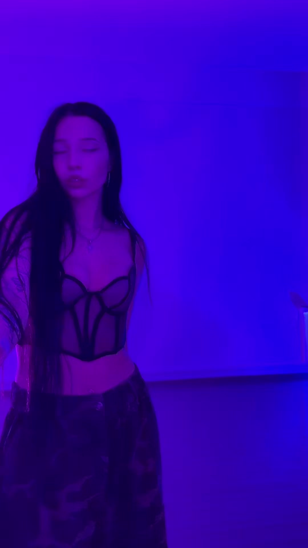 @Косячка🕷️