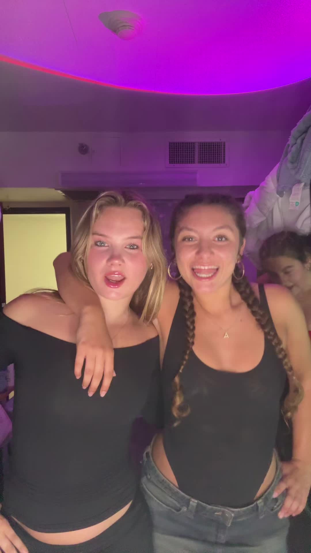 @annikakellr2