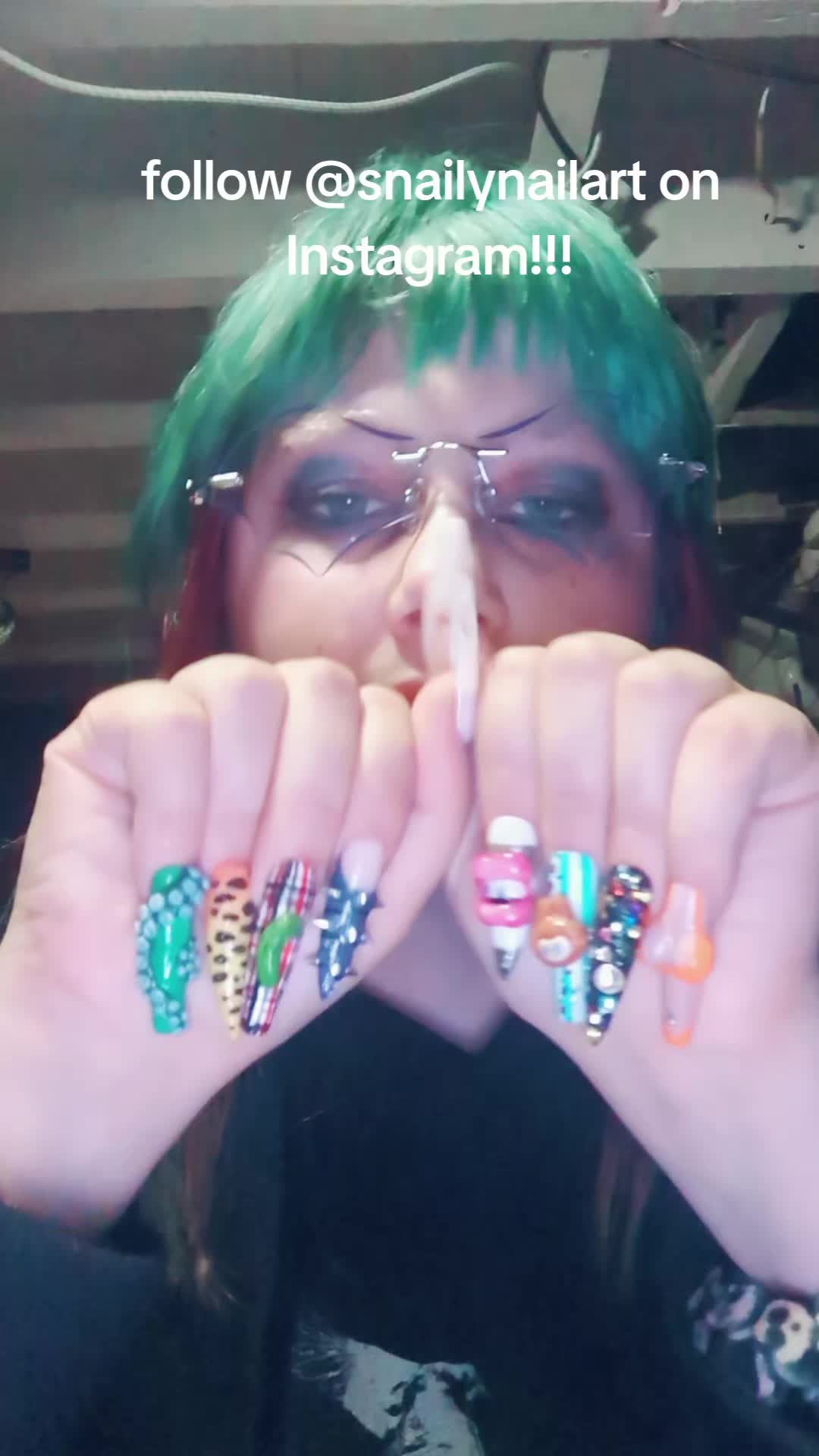 @bitchsesame