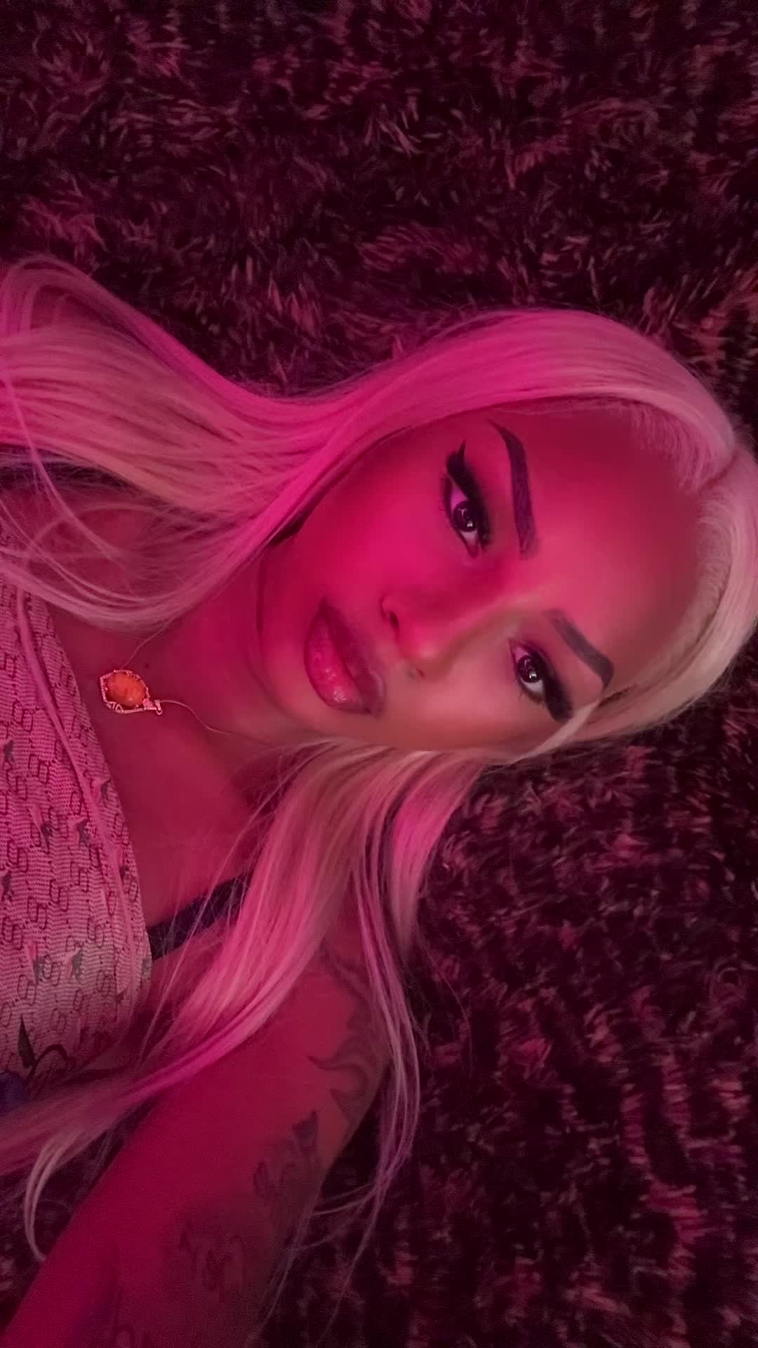 @🧝🏽&zwj;♀️🫧🪷🌞🪐