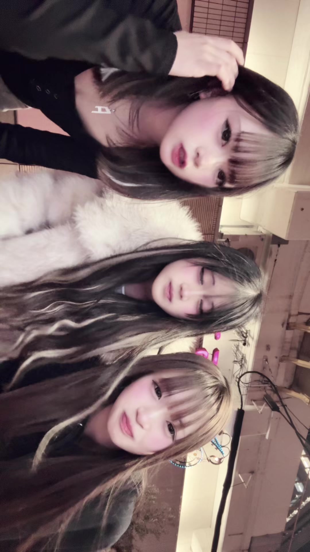 @きゅらら