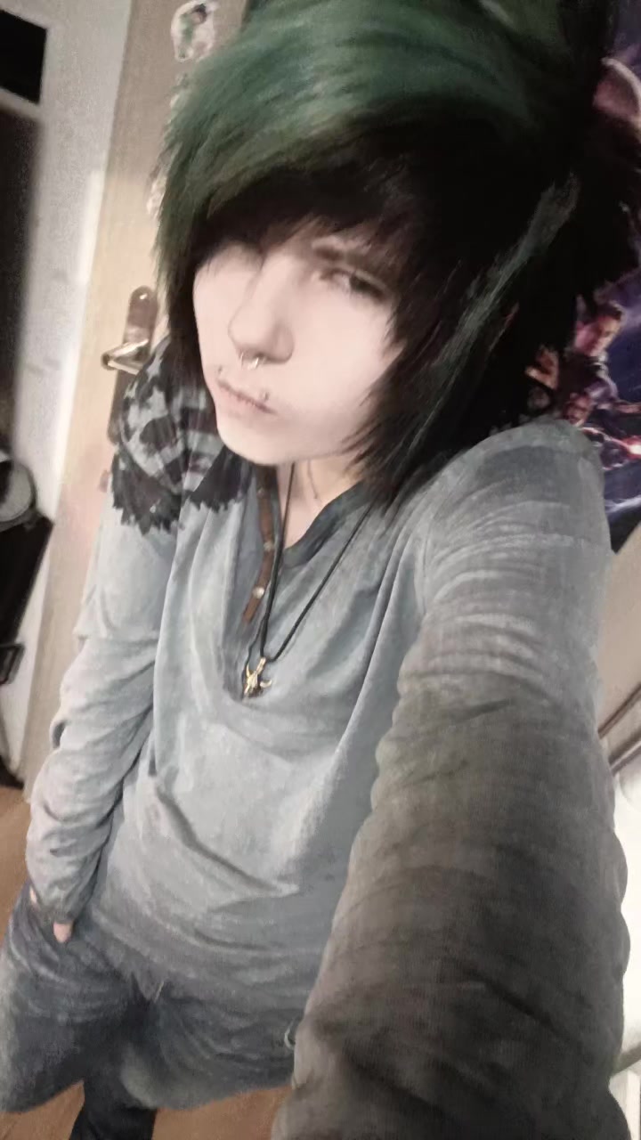 @Victor ⍟.⎊.✪ (。´-ω・) ᶻ 𝗓 𐰁