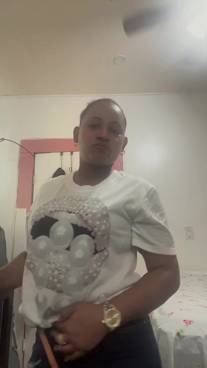 @Evely
