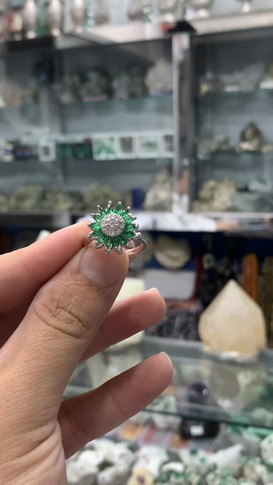 @Noor Gems stone