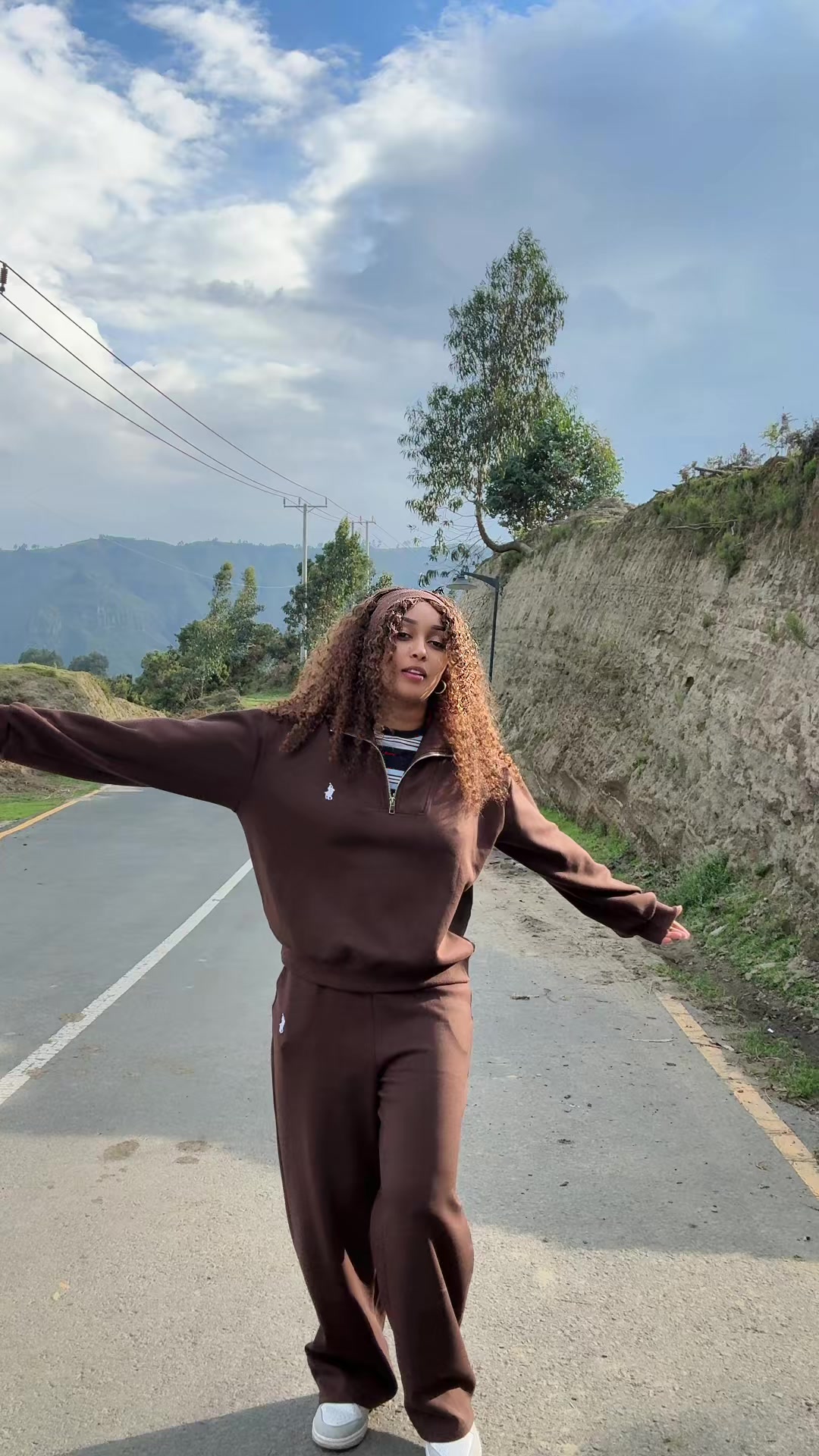 @አትሮንስ 🧚♀️🕊️🦅