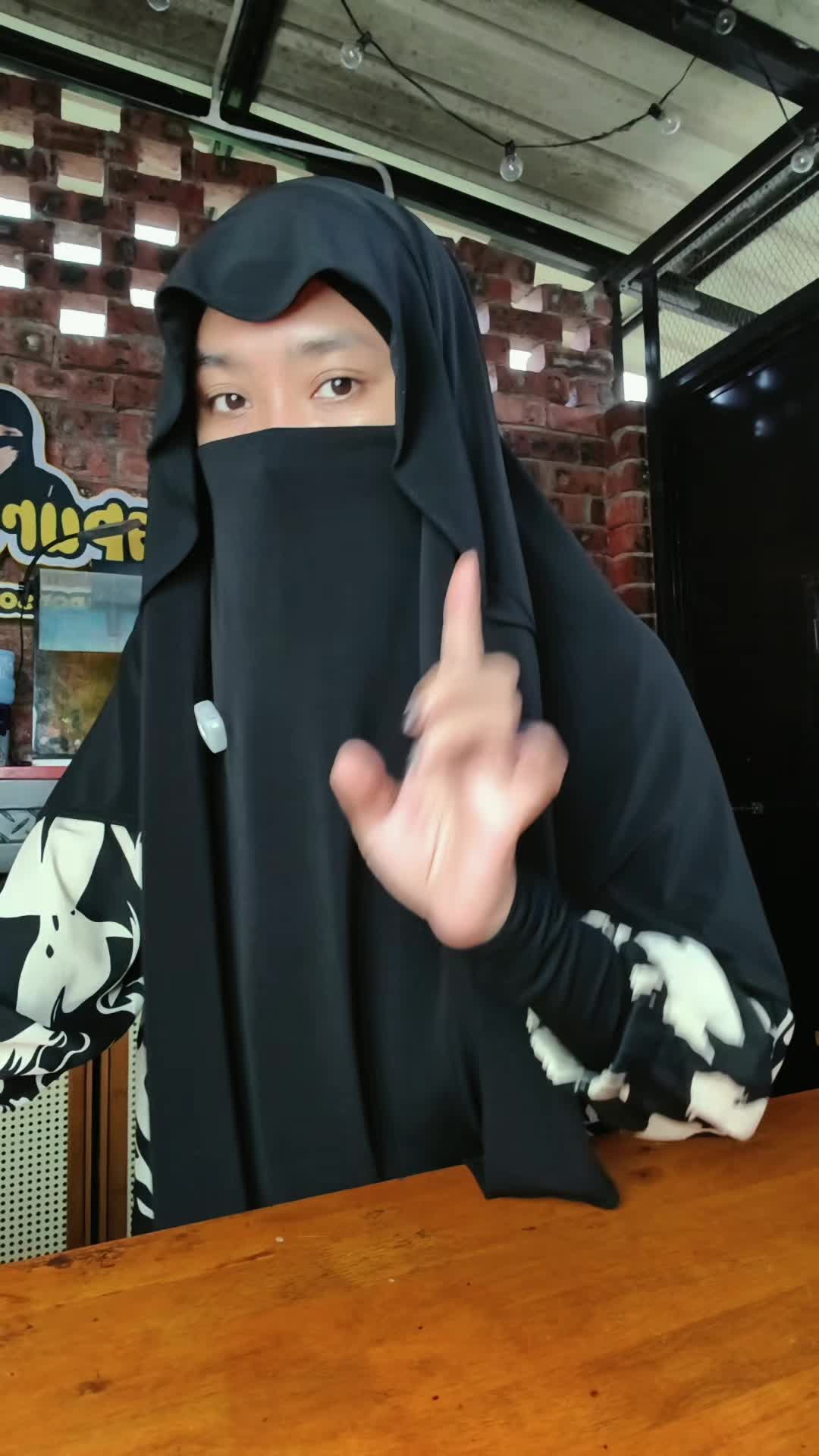 @SyabiebieyHalymm 🐝