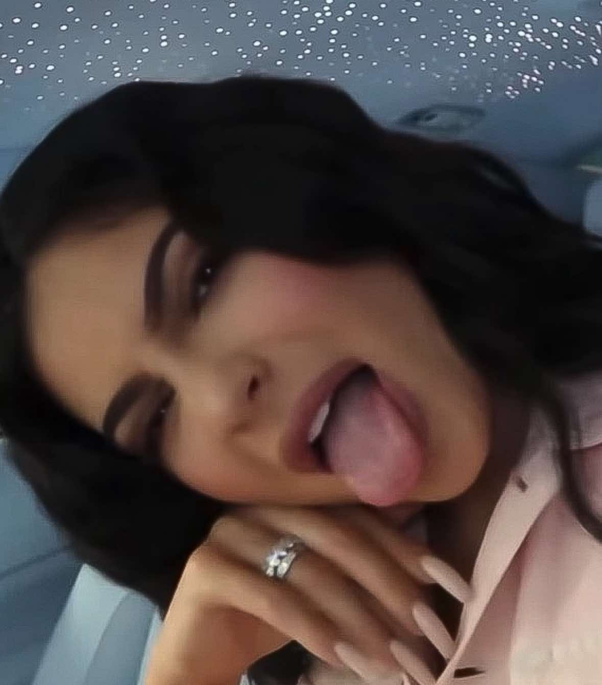 @𐚁