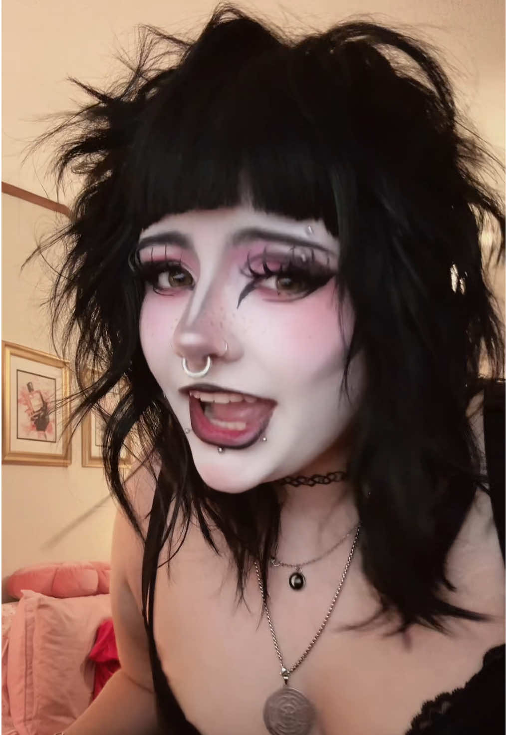 @𝐁𝐞𝐥𝐥𝐬 ;𝟑 🐾
