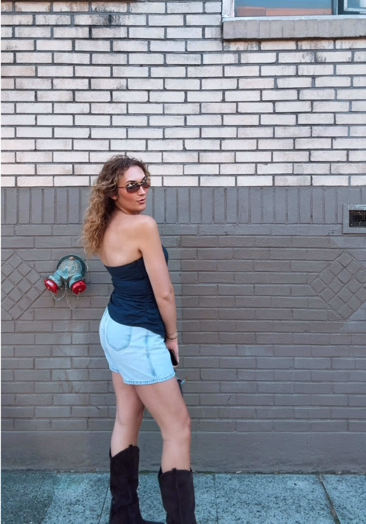 @bee 🐝 | seattle creator