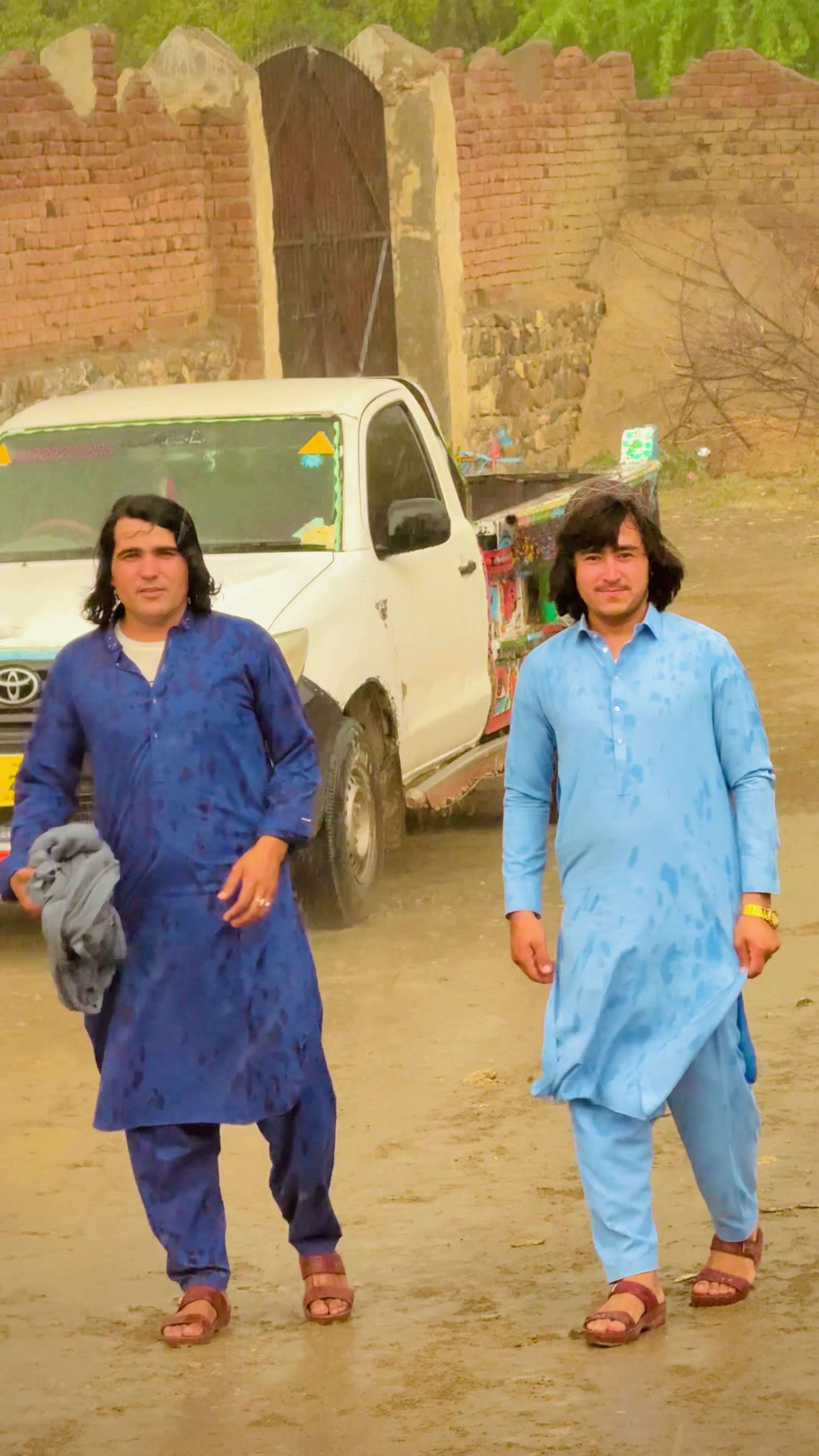 @KHAN LALA