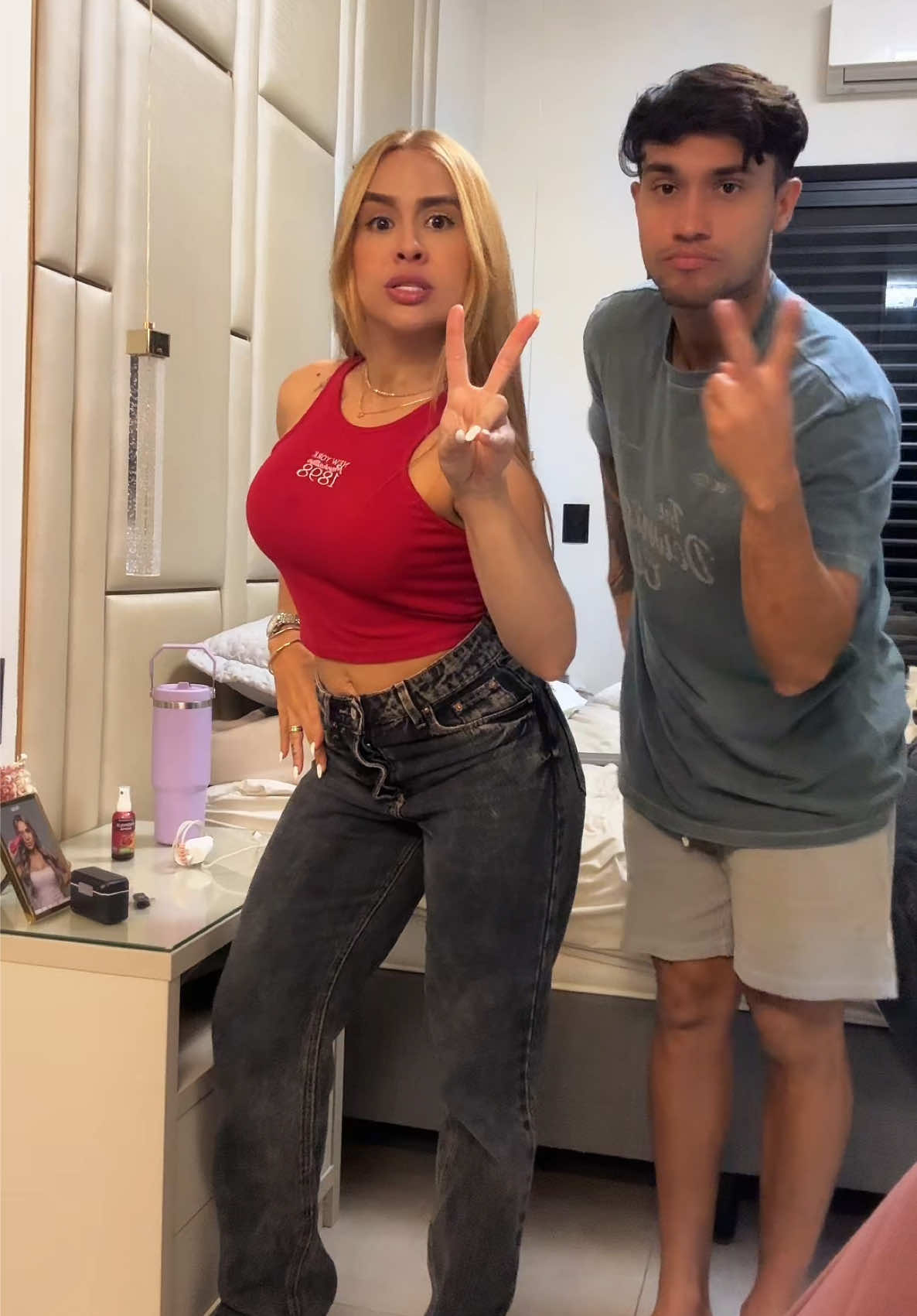 @Thayna Mendon&ccedil;a