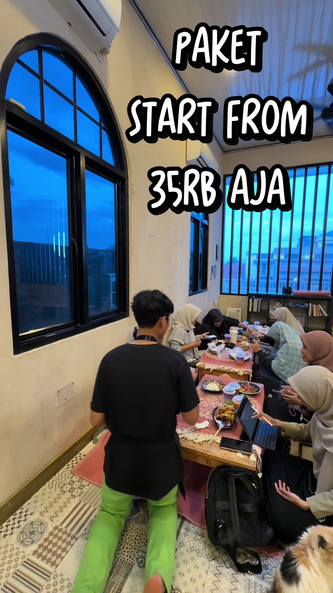 @Cafe Kucing Gemuyu