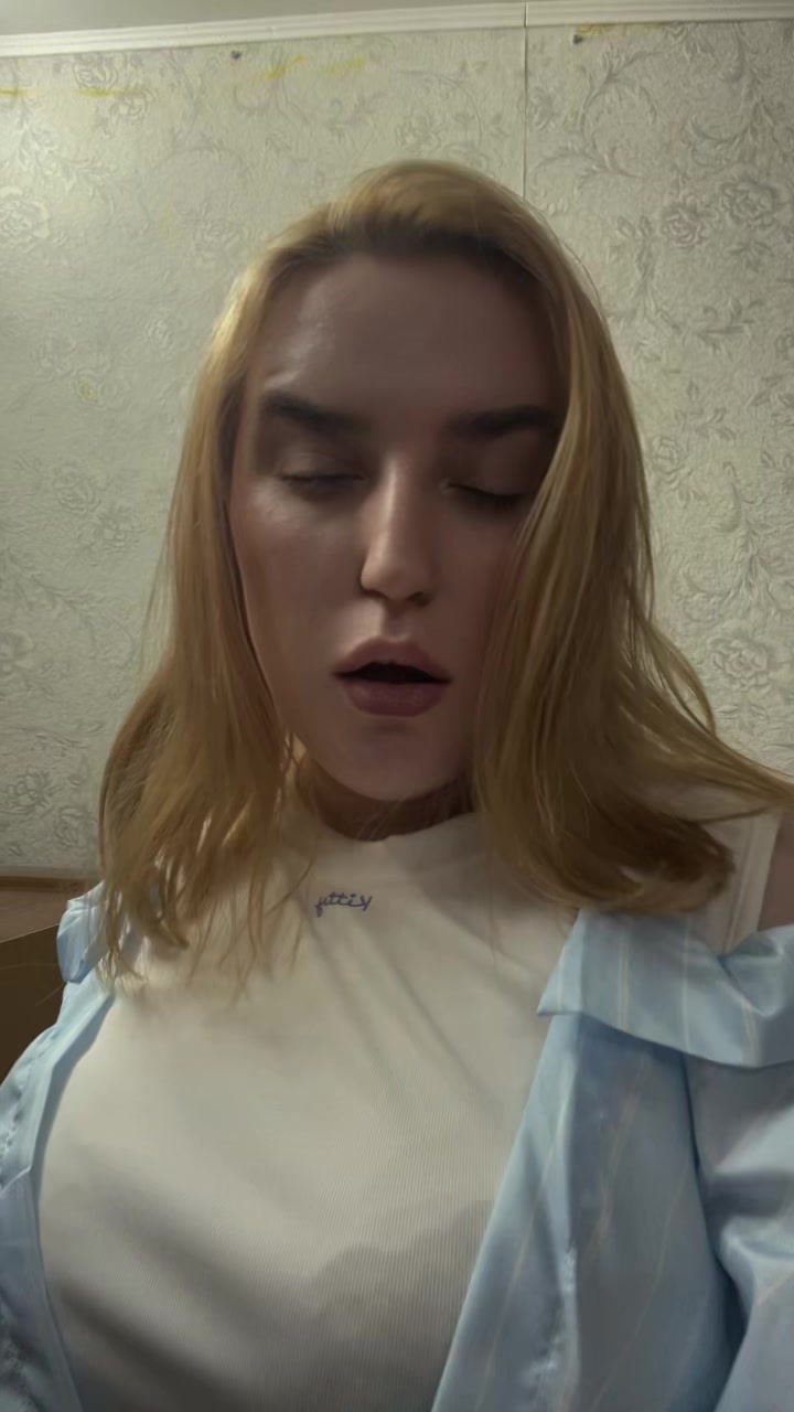 @lovevika000
