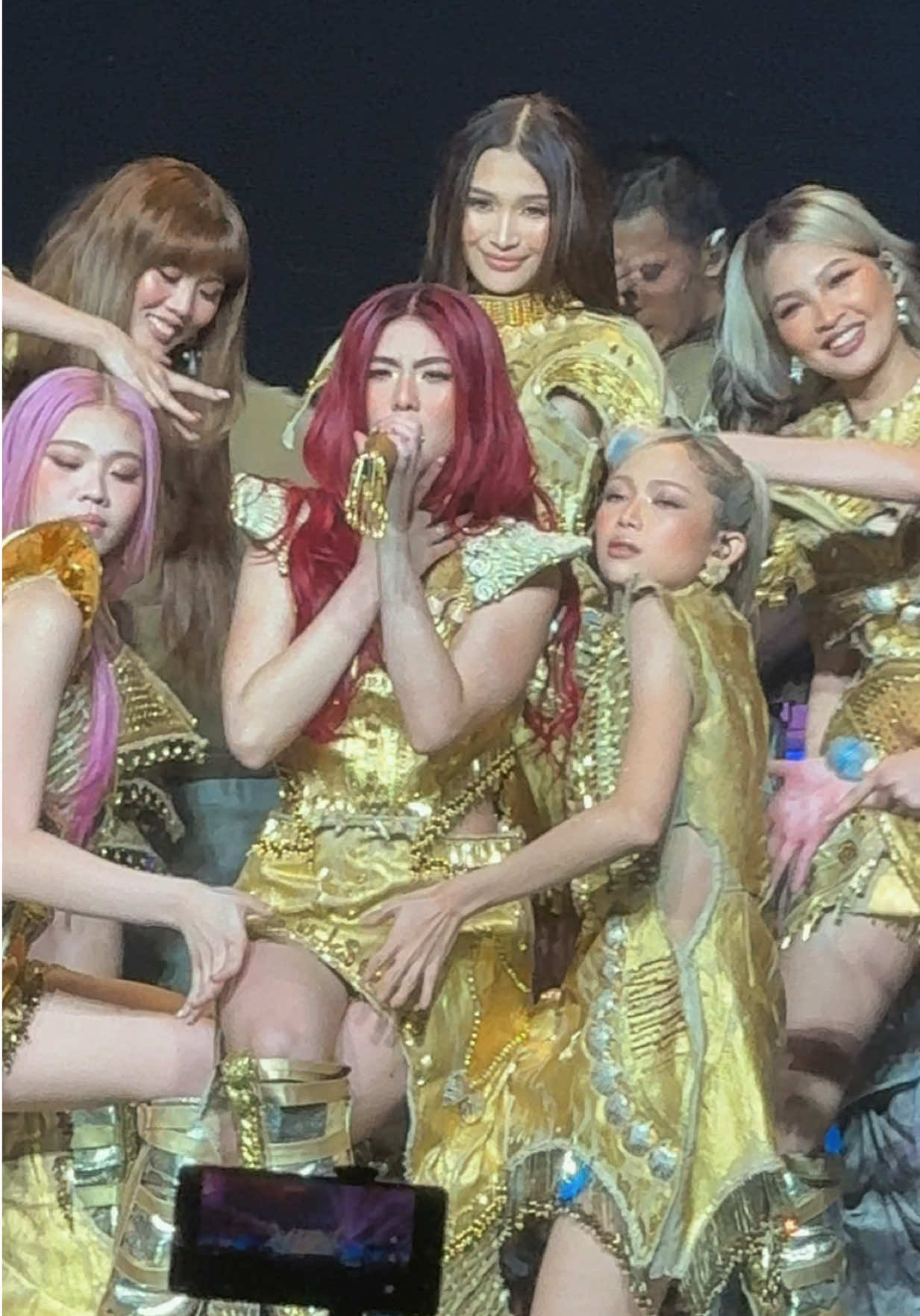 @i H z e L 😎
