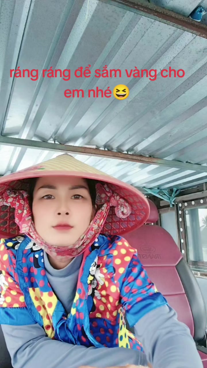 @&Uacute;t Thật hậu Giang