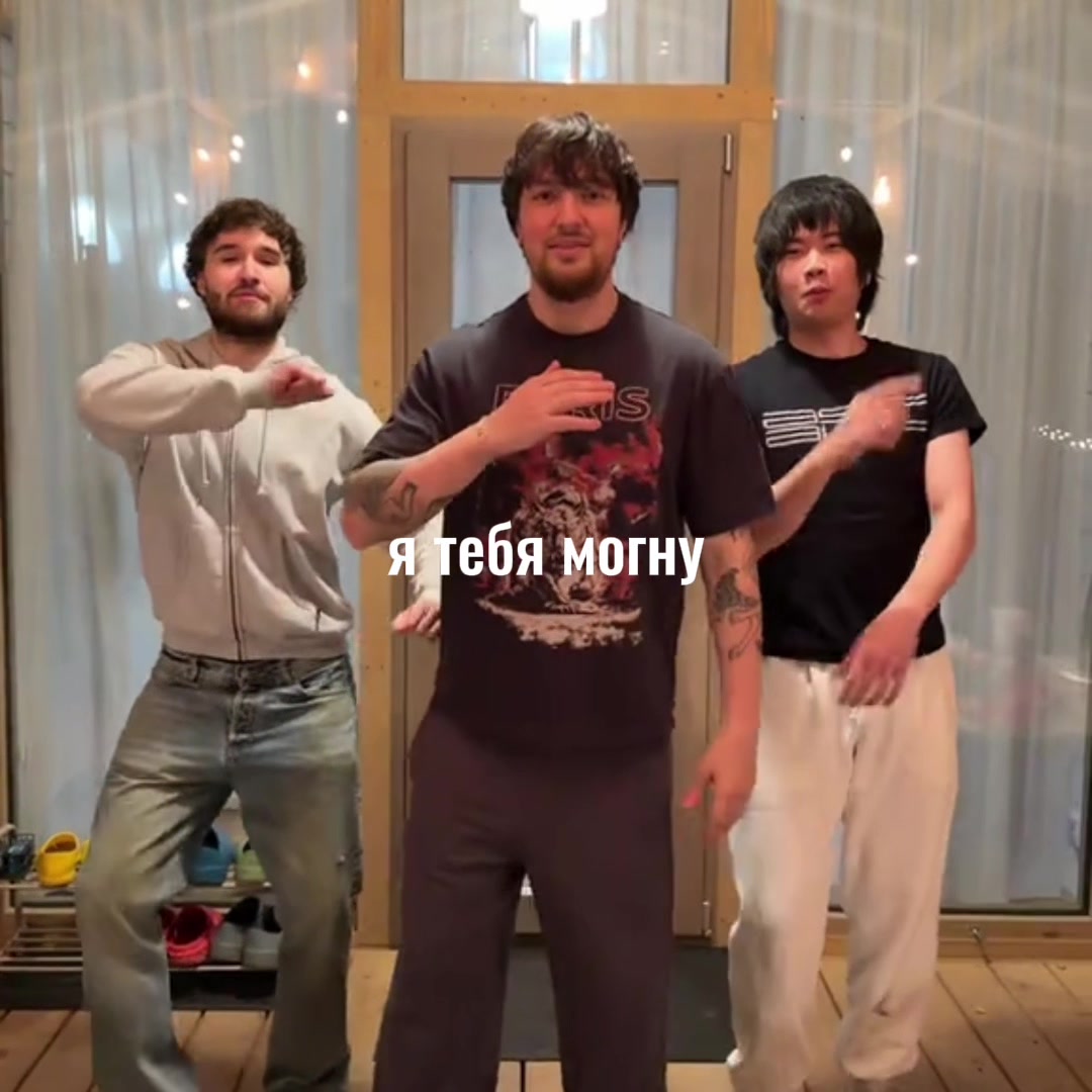 @★