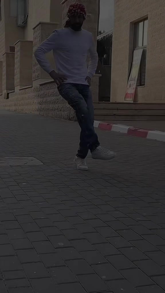 @a m j a d z a k i a