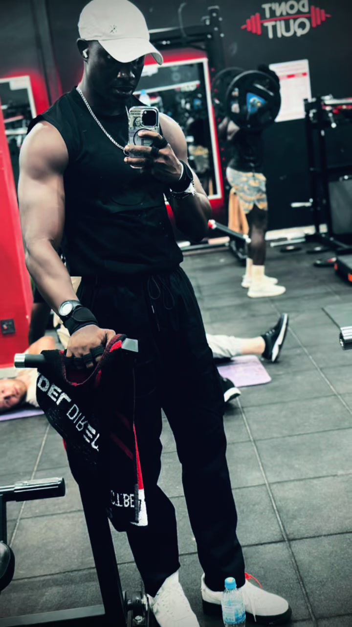 @NiceBoy100