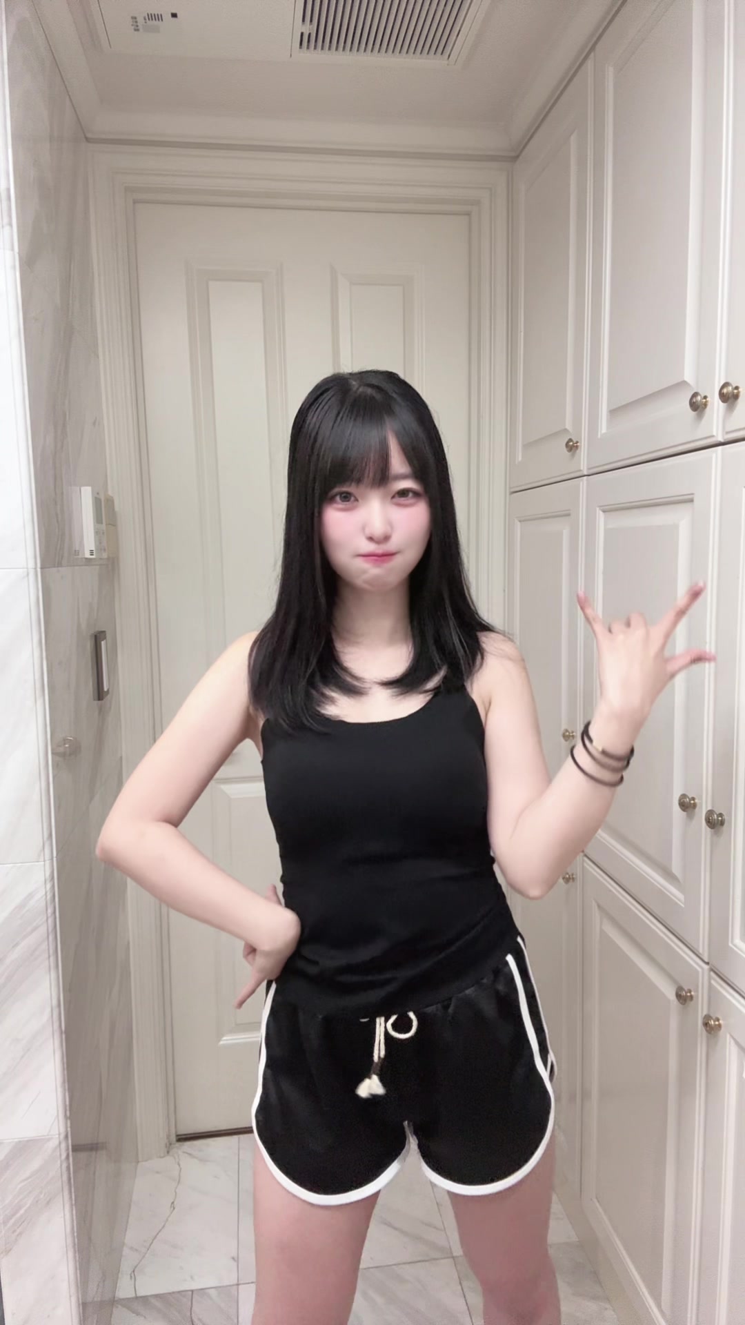 @あみ
