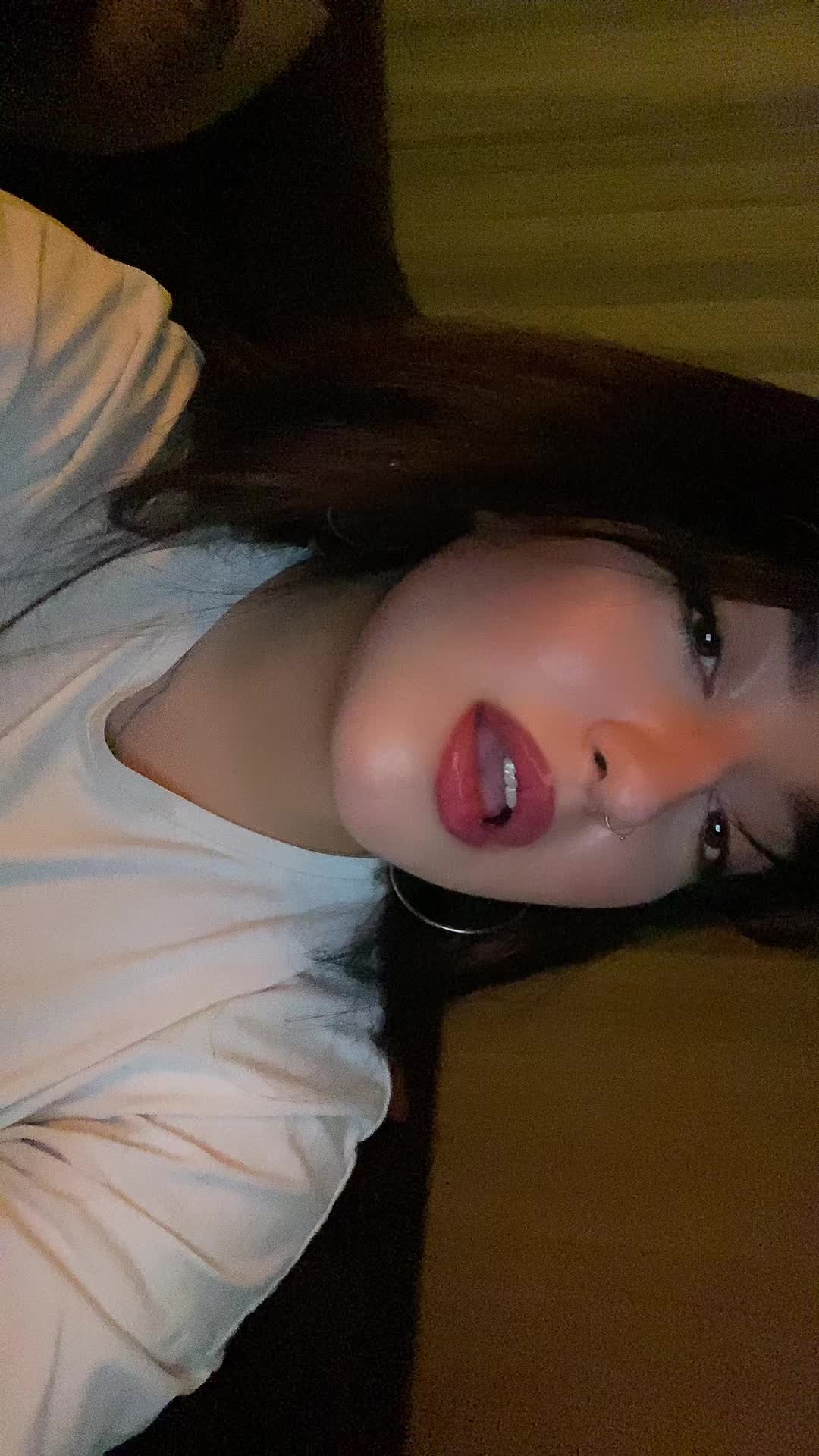 @01.sude