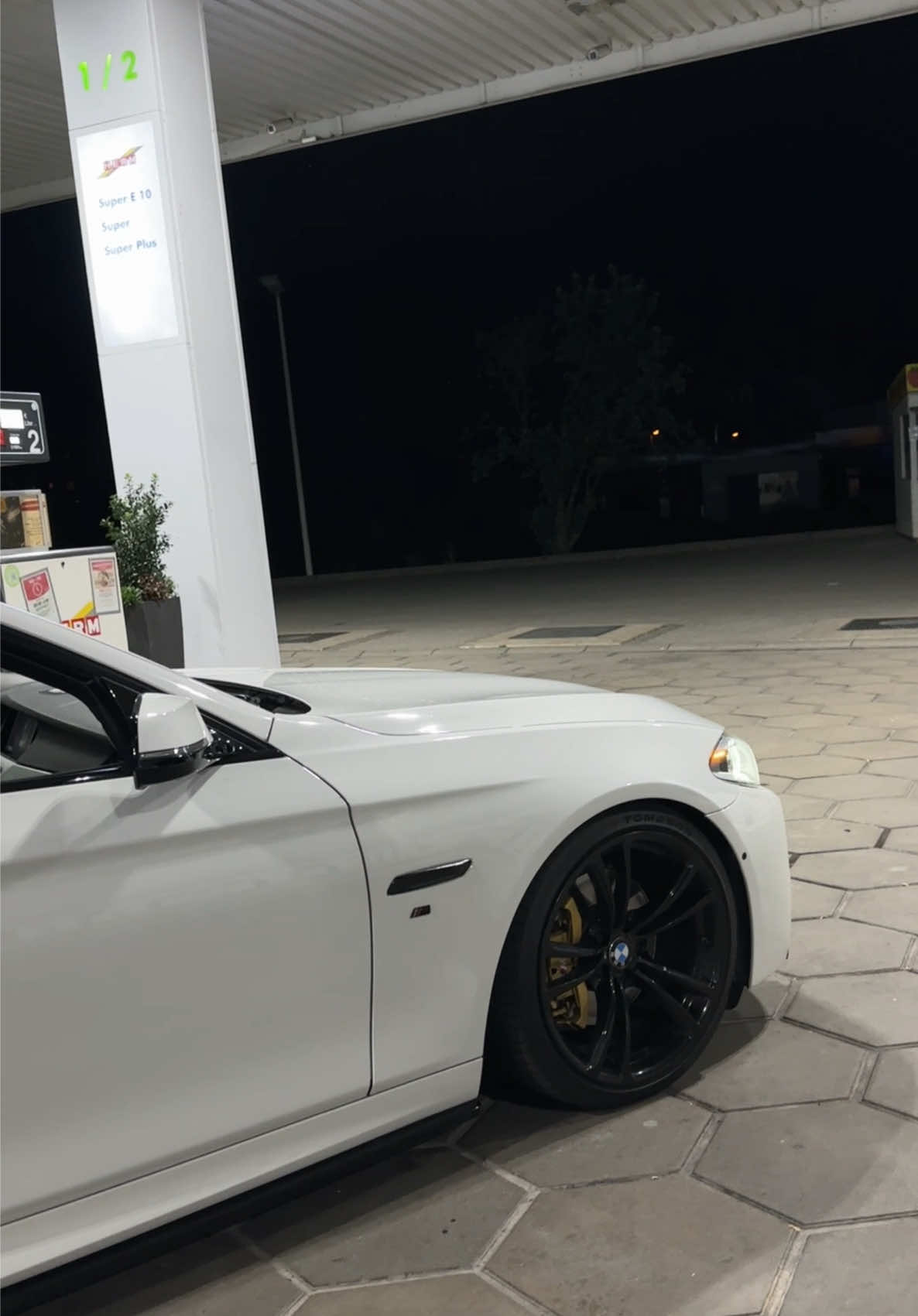 @gkn5__