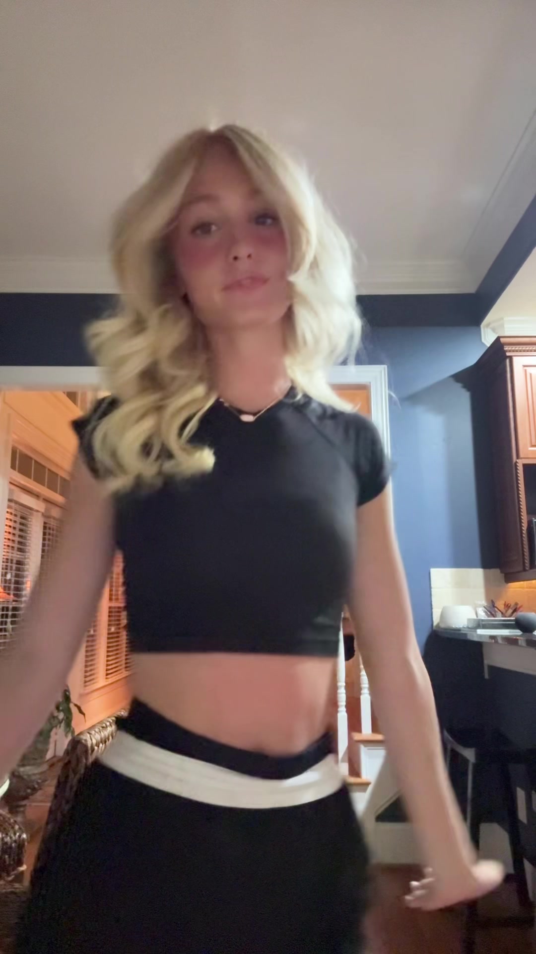 @anya