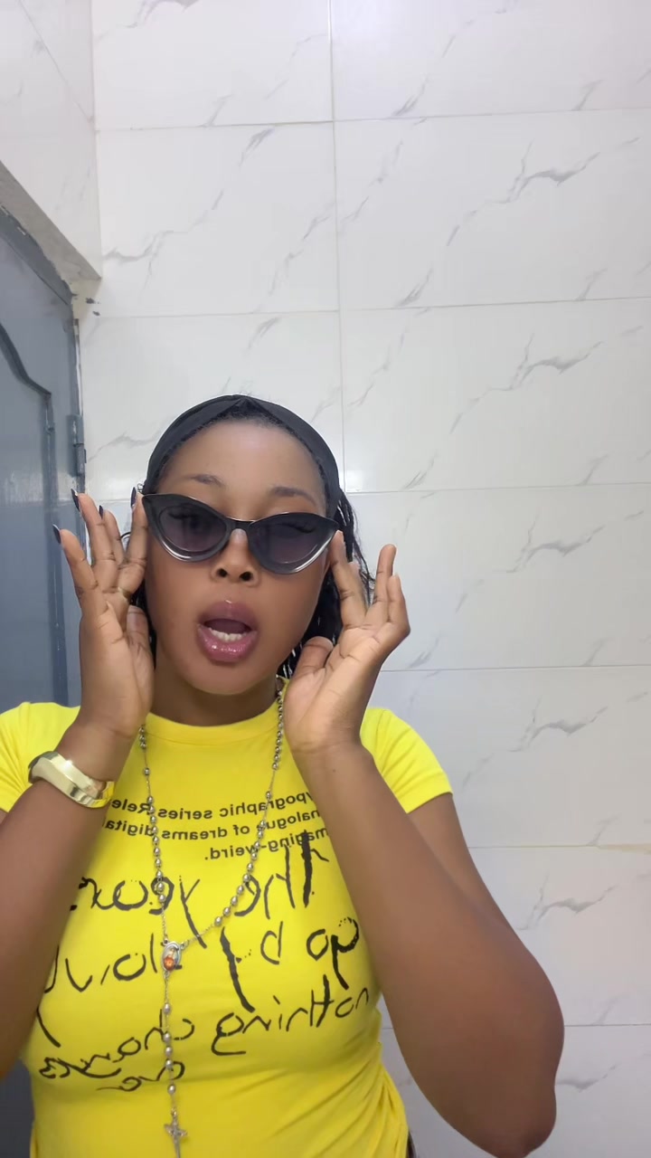 @Christelle Miller💜🇫🇷🇹🇬