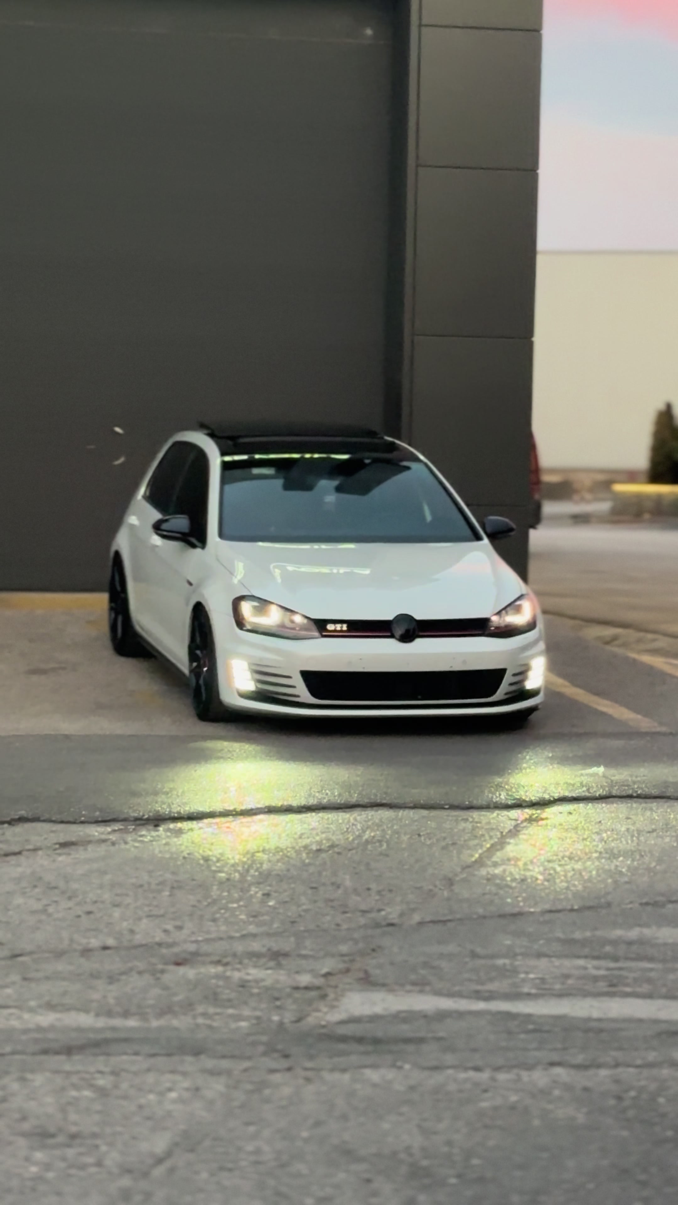 @WHITEGTI